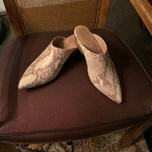 Rendezvous Mules by Seychelles
